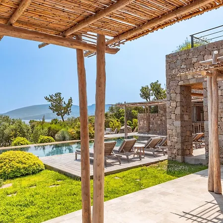 Bonanza Di Cala Rossa Villa