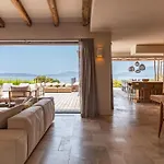Bonanza Di Cala Rossa Villa *