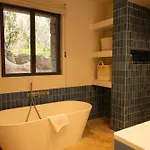 Bonanza Di Cala Rossa Villa *