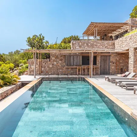 Bonanza Di Cala Rossa * Lecci