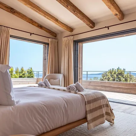 Bonanza Di Cala Rossa Villa