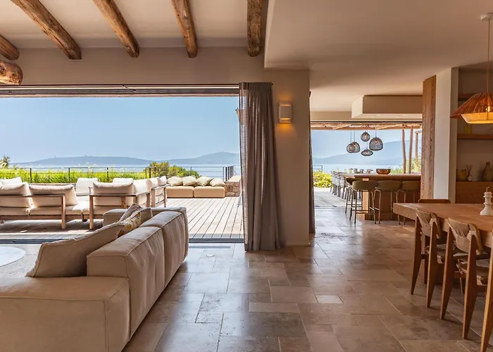 Bonanza Di Cala Rossa Villa *