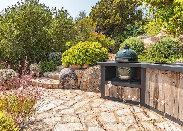 Bonanza Di Cala Rossa Villa *