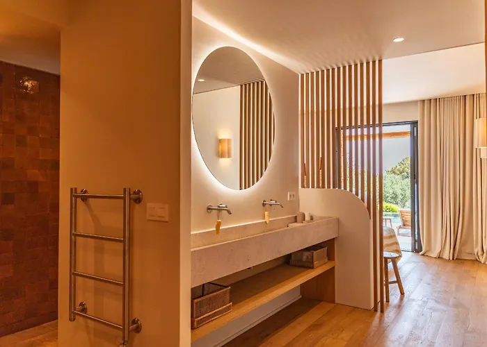 Bonanza Di Cala Rossa Villa *