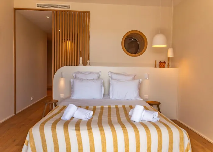 Bonanza Di Cala Rossa * Lecci