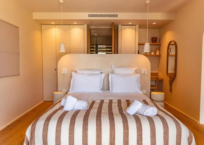 Bonanza Di Cala Rossa * Lecci